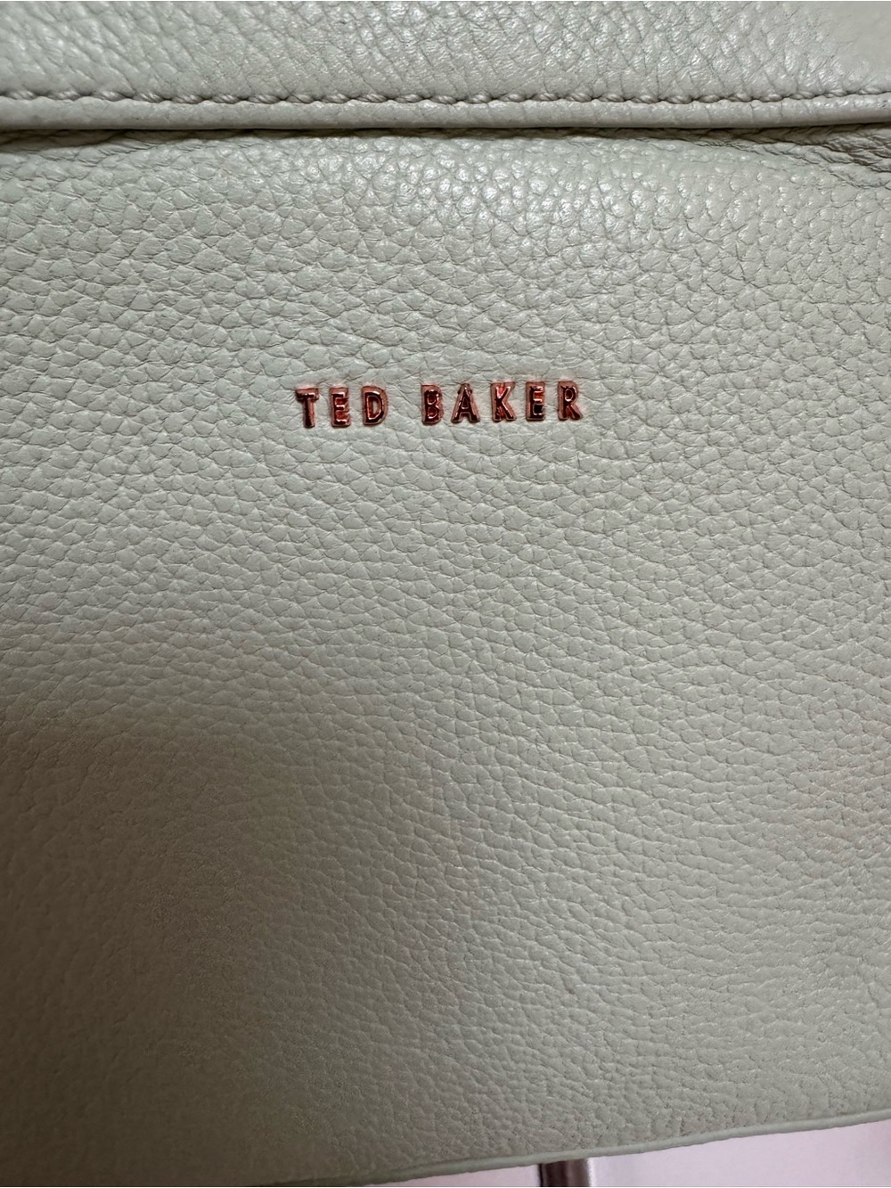 Ted Baker Mint Green Pebble Leather Crossbody with Rose Gold Chain - Picture 3 of 8